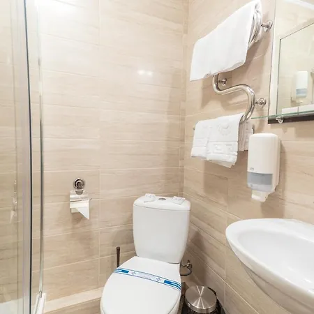 Mir Hotel 3*