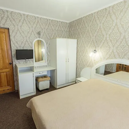 Hotel Mir 3*